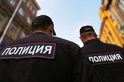 Москвича, пострадавшего от нападения, обвинили в "дискредитации" армии из-за цвета волос